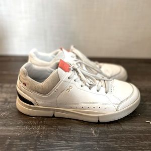 OnCloud Running | THE ROGER Centre Court | Size 9